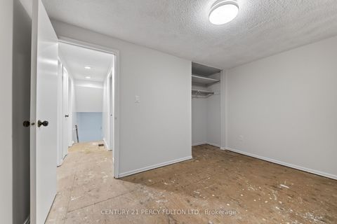 Photo 31 at 11 Aldergrove Circle, Cundles East, Barrie