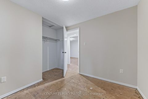 Photo 38 at 11 Aldergrove Circle, Cundles East, Barrie