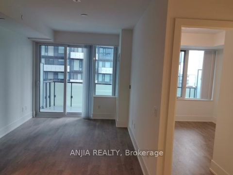 Photo 12 at 1011 - 480 Front Street W, Waterfront Communities C1, Toronto