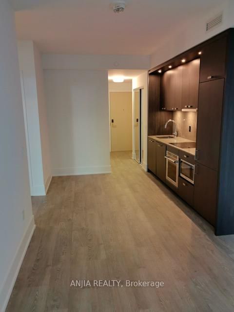 Photo 13 at 1011 - 480 Front Street W, Waterfront Communities C1, Toronto