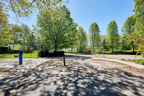 Photo 34 at 19 Kenworthy Avenue, Oakridge, Toronto