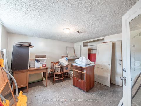 Photo 31 at 12 Graymar Avenue, Clanton Park, Toronto