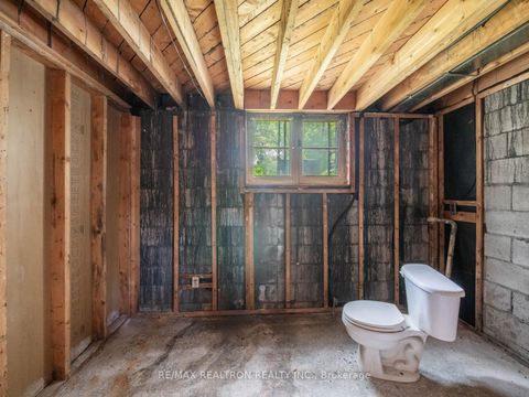 Photo 33 at 12 Graymar Avenue, Clanton Park, Toronto