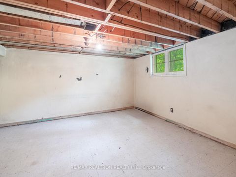 Photo 34 at 12 Graymar Avenue, Clanton Park, Toronto