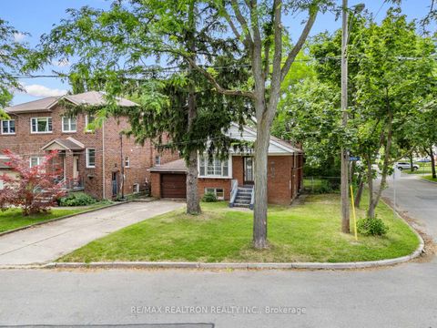 Photo 41 at 12 Graymar Avenue, Clanton Park, Toronto