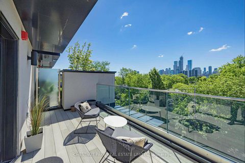 Photo 30 at 29 Oaklands Avenue, St. Clair, Toronto
