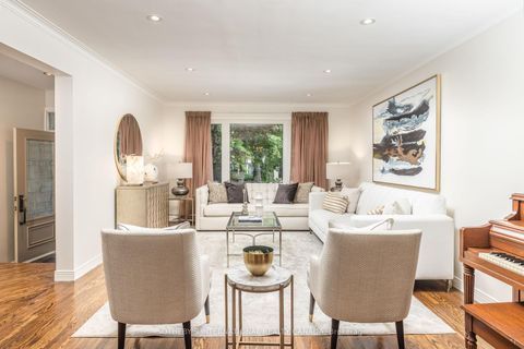 Photo 3 at 25 Gossamer Avenue, Newtonbrook East, Toronto