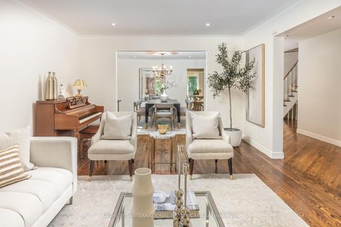 Photo 4 at 25 Gossamer Avenue, Newtonbrook East, Toronto