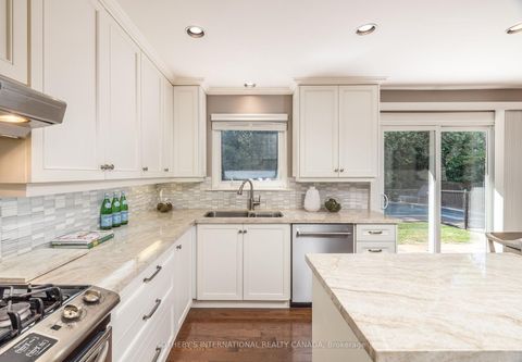 Photo 11 at 25 Gossamer Avenue, Newtonbrook East, Toronto