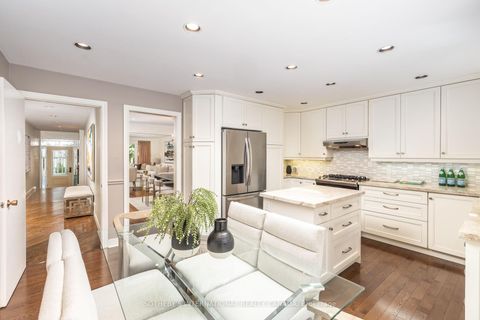 Photo 12 at 25 Gossamer Avenue, Newtonbrook East, Toronto