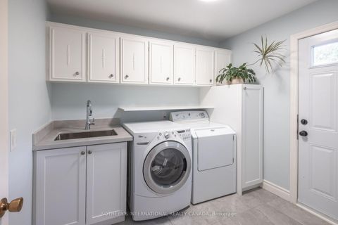 Photo 16 at 25 Gossamer Avenue, Newtonbrook East, Toronto