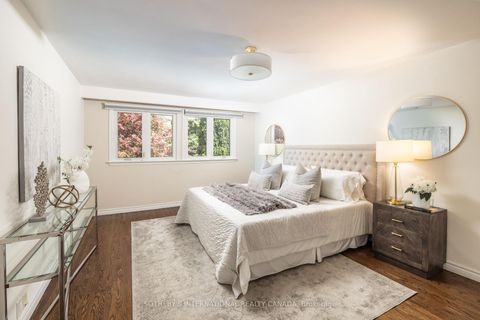 Photo 23 at 25 Gossamer Avenue, Newtonbrook East, Toronto