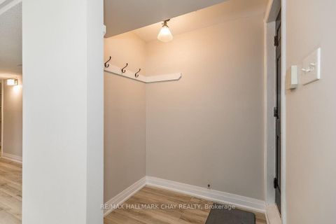 Photo 13 at 3 Buchanan Street, Grove East, Barrie