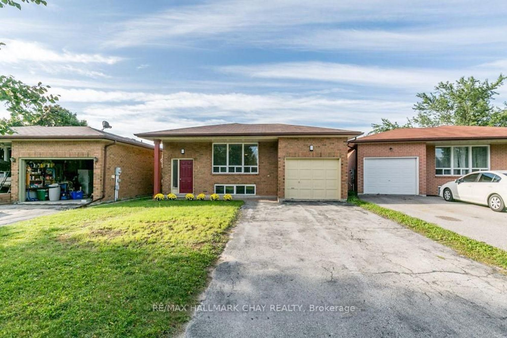 3 Buchanan Street, Grove East, Barrie photo number 2