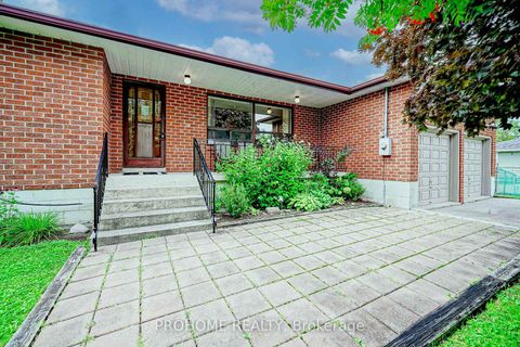 Photo 5 at 10 Joel Avenue, Historic Lakeshore Communities, Georgina