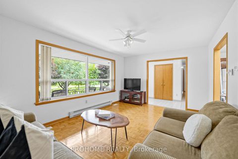 Photo 9 at 10 Joel Avenue, Historic Lakeshore Communities, Georgina
