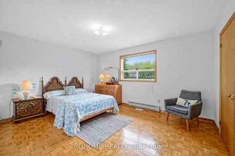 Photo 17 at 10 Joel Avenue, Historic Lakeshore Communities, Georgina