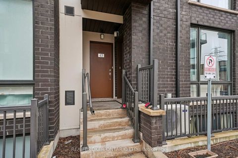 Photo 2 at 46 - 26 Fieldway Road, City Centre West, Toronto