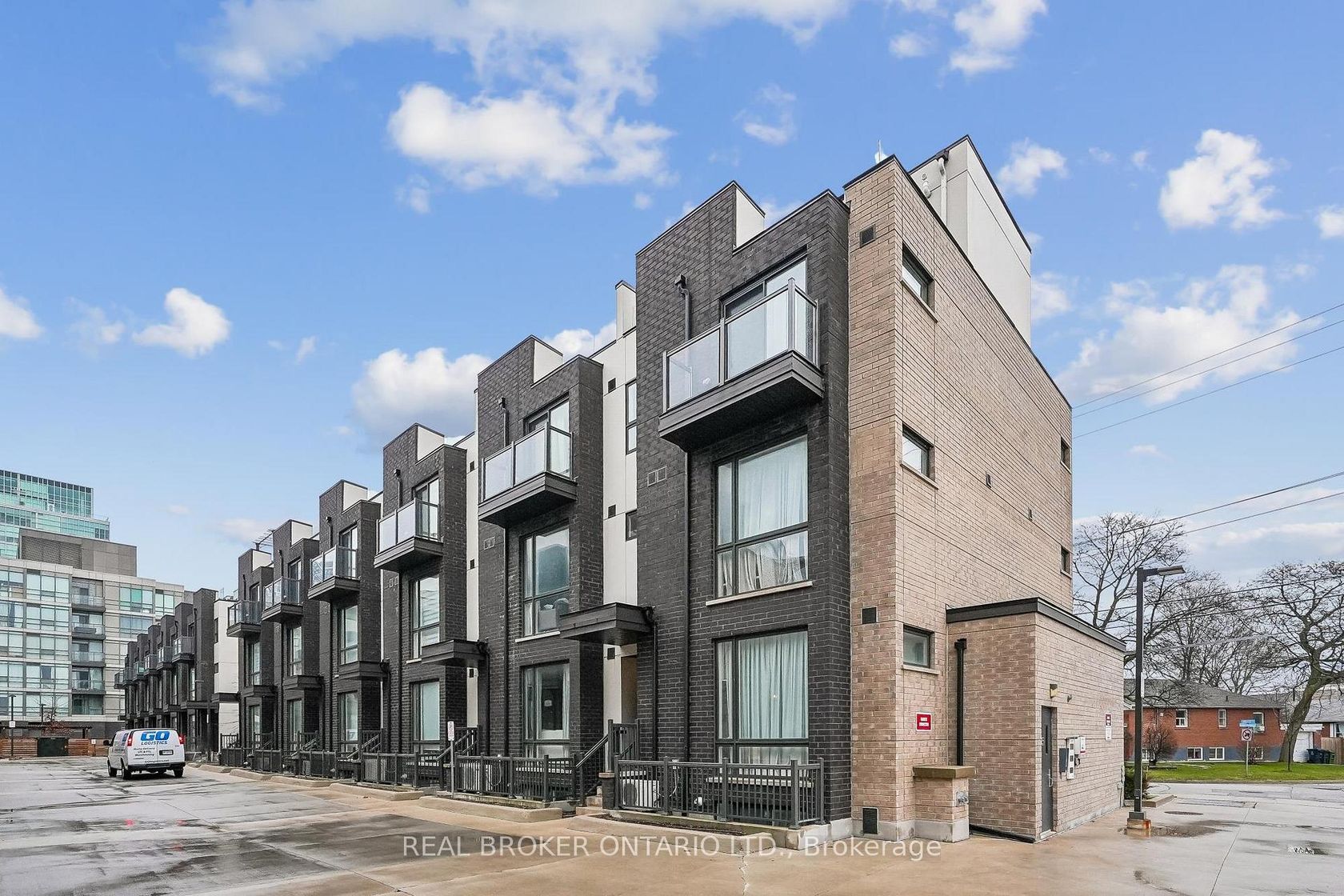 46 - 26 Fieldway Road, City Centre West, Toronto 