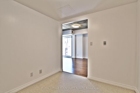 Photo 8 at 708 - 22 Wellesley Street E, Yonge Corridor, Toronto