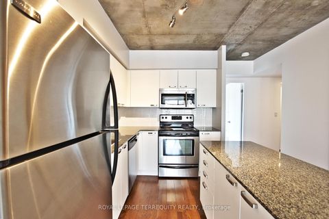 Photo 11 at 708 - 22 Wellesley Street E, Yonge Corridor, Toronto