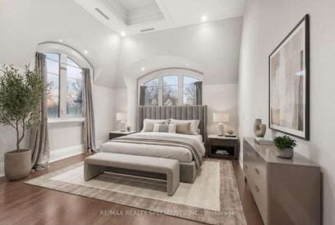 Photo 32 at 95 Lord Seaton Road, Windfields, Toronto