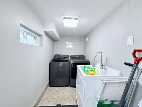 Photo 15 at 231 Rosemount Avenue, Davenport, Toronto