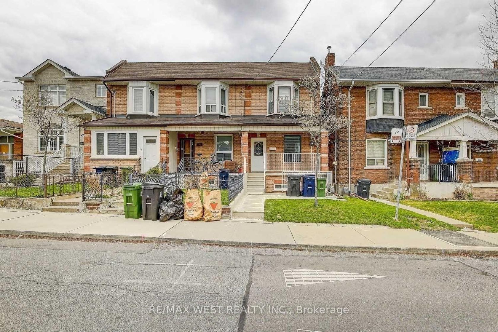 231 Rosemount Avenue, Davenport, Toronto 