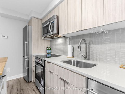 Photo 5 at 1210 - 295 Adelaide Street W, Waterfront Communities C1, Toronto