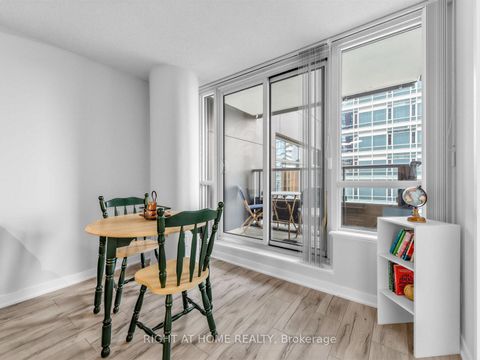Photo 8 at 1210 - 295 Adelaide Street W, Waterfront Communities C1, Toronto