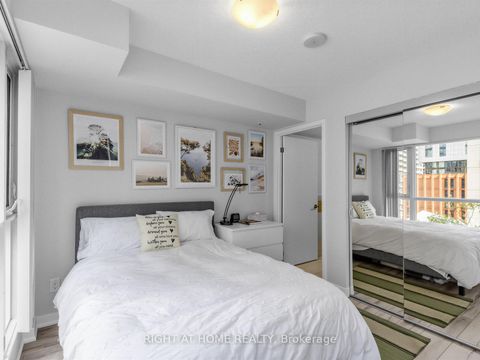 Photo 14 at 1210 - 295 Adelaide Street W, Waterfront Communities C1, Toronto