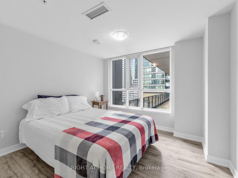 Photo 15 at 1210 - 295 Adelaide Street W, Waterfront Communities C1, Toronto