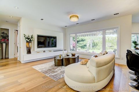 Photo 8 at 176 Laurentian Boulevard, Rural Vaughan, Vaughan