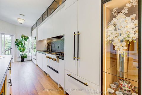Photo 11 at 176 Laurentian Boulevard, Rural Vaughan, Vaughan