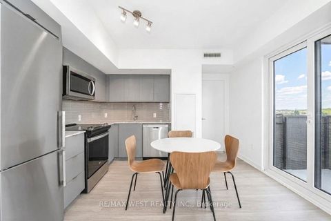 Photo 2 at 721 - 500 Wilson Avenue, Clanton Park, Toronto
