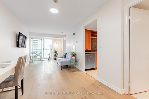 Photo 3 at 3116 - 8 Park Road, Annex, Toronto