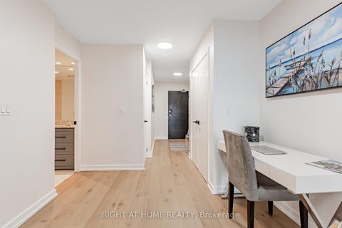 Photo 5 at 3116 - 8 Park Road, Annex, Toronto