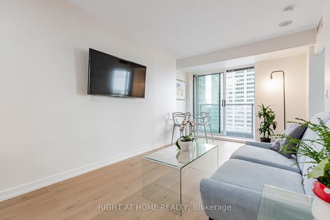 Photo 11 at 3116 - 8 Park Road, Annex, Toronto