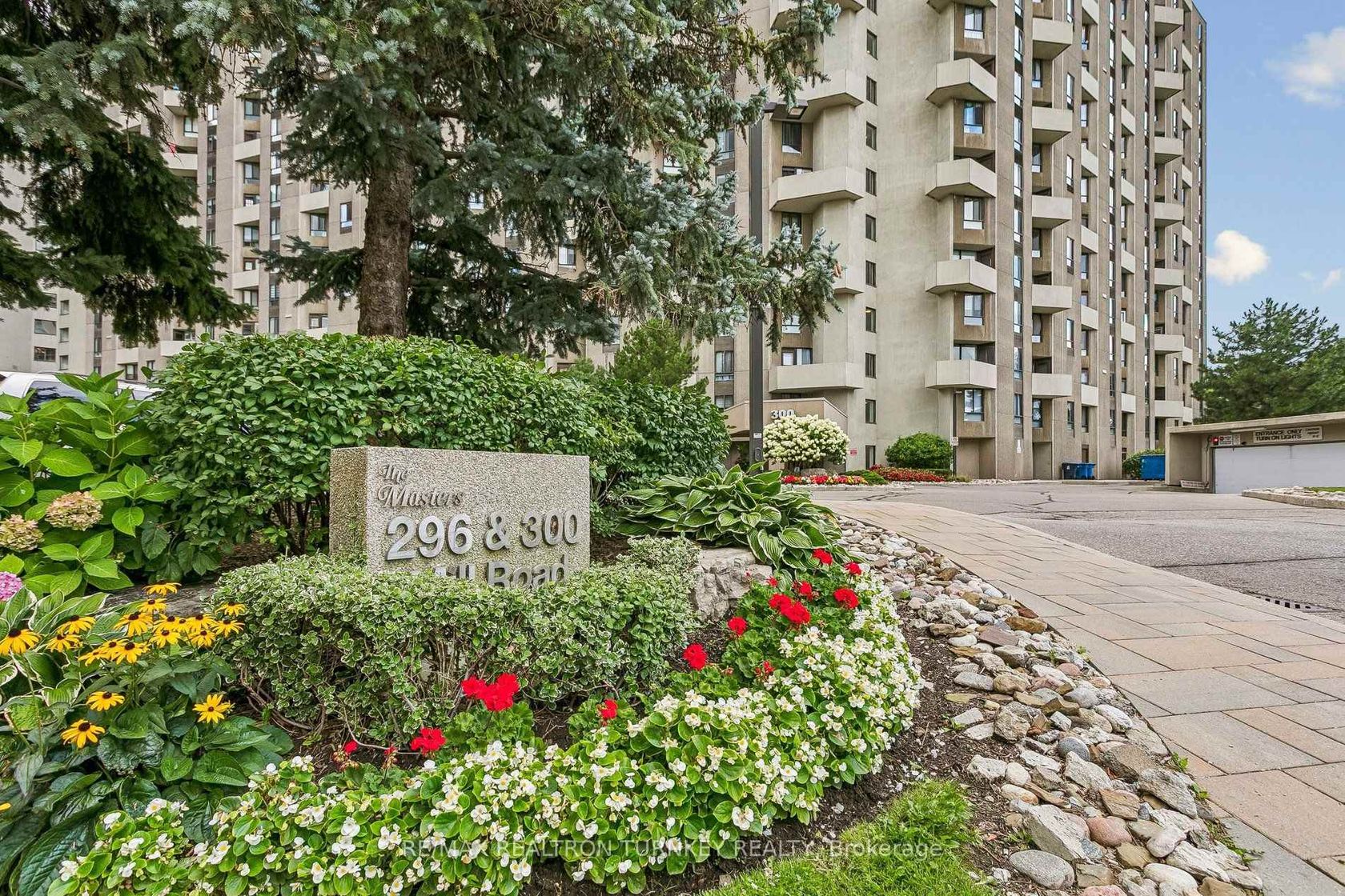 A12 - 296 Mill Road, Markland Wood, Toronto 