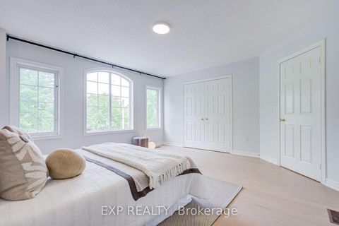 Photo 33 at 71 Futura Avenue, Rouge Woods, Richmond Hill