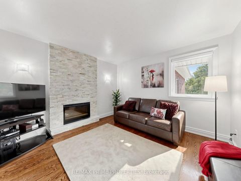 Photo 13 at 19 Post Horn Grove, Agincourt North, Toronto