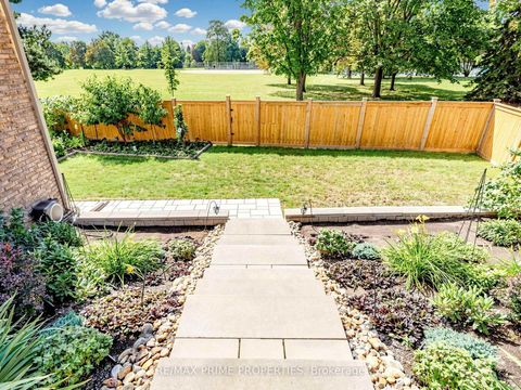 Photo 41 at 19 Post Horn Grove, Agincourt North, Toronto