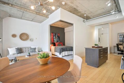 Photo 4 at 211 - 66 Portland Street, Waterfront Communities C1, Toronto