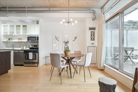 Photo 9 at 211 - 66 Portland Street, Waterfront Communities C1, Toronto