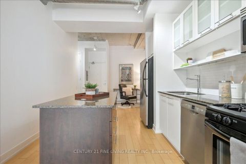 Photo 12 at 211 - 66 Portland Street, Waterfront Communities C1, Toronto