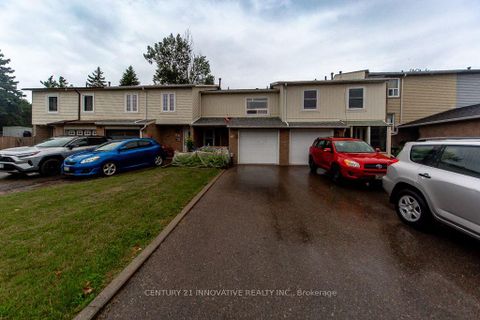 Photo 1 at 48 Dunthorne Court, Malvern, Toronto