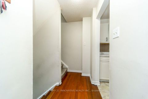 Photo 8 at 48 Dunthorne Court, Malvern, Toronto