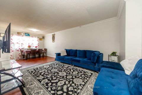 Photo 10 at 48 Dunthorne Court, Malvern, Toronto