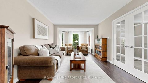 Photo 4 at 15 Marsh Street, North Richvale, Richmond Hill