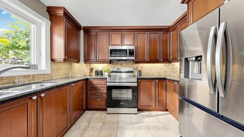 Photo 12 at 15 Marsh Street, North Richvale, Richmond Hill